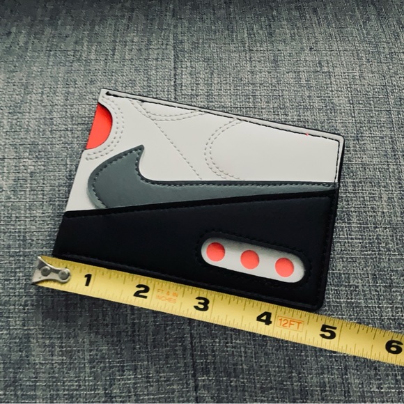 NIKE Card Wallet - Picture 5 of 6